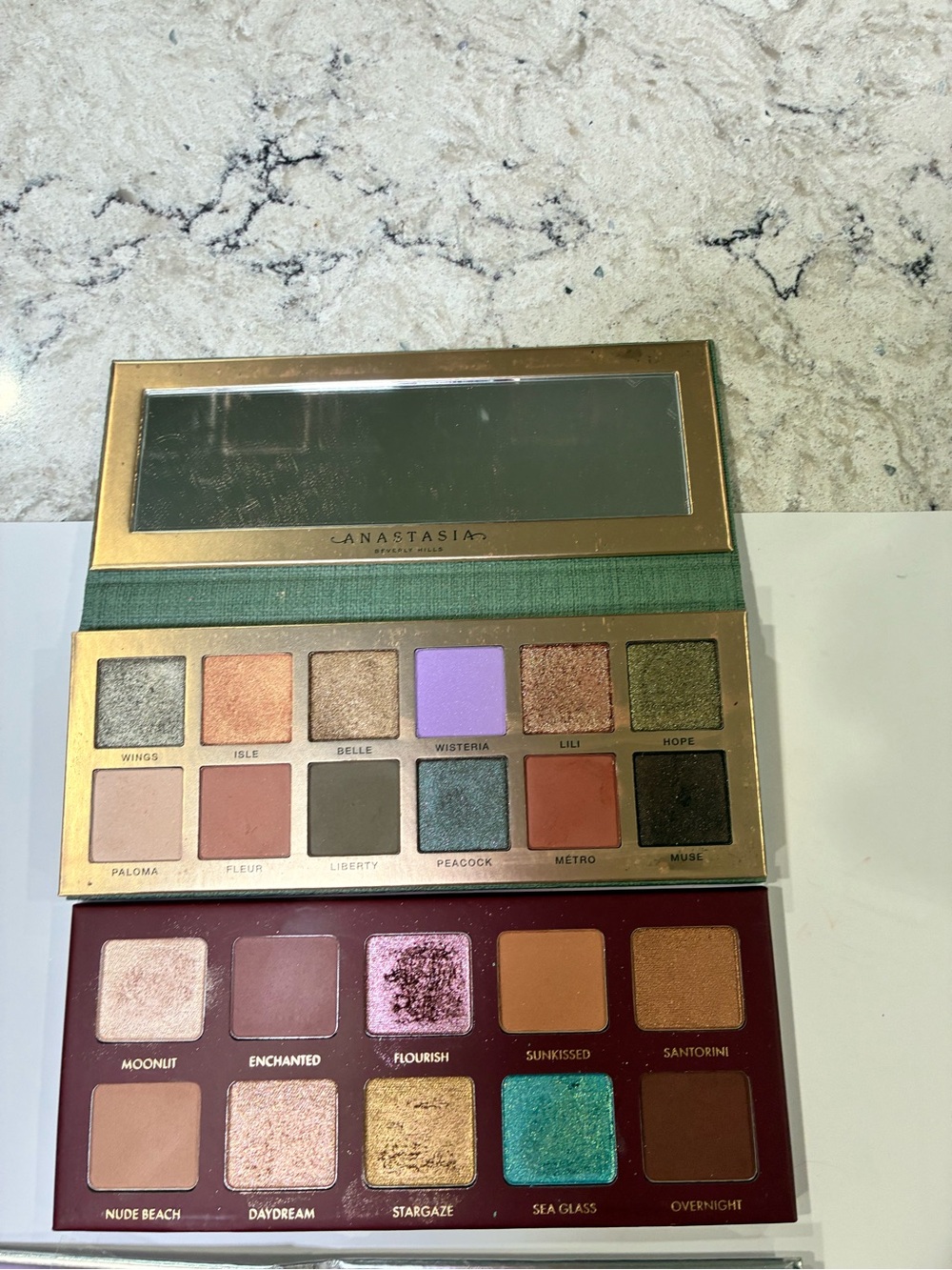 5 eyeshadow palettes ABH, Wander, Tarte, Revolution & KVD Beauty - Picture 5 of 10